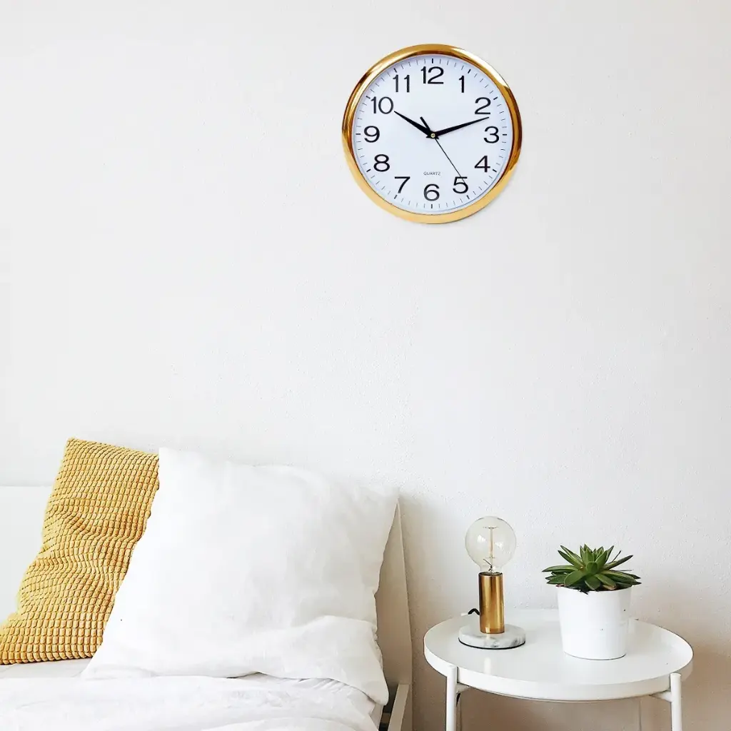 D_NQ_NP_2X_873795-MLM70283427702_072023-F-reloj-de-pared-redondo-analogico-diferent.webp