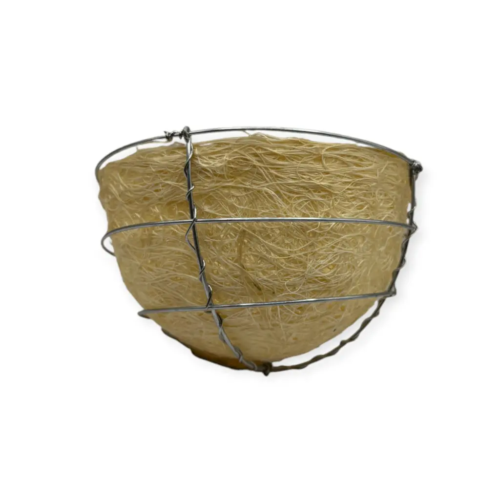 Nido de ixtle media bola con base de alambre chico (3).webp