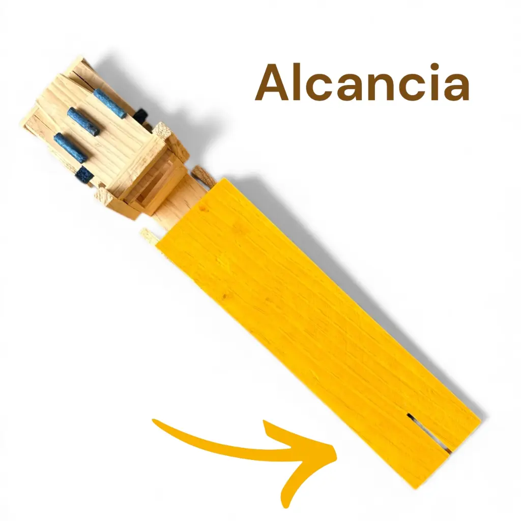 Juguete Camión de madera Corona  Remolque  Alcancía  (1).webp