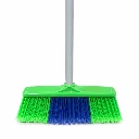 Cepillo de plastico con mango de madera  | Lion tools