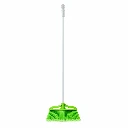 Escoba tipo abanico plastico con mango de madera  |Lion tools