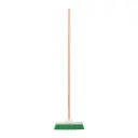 Cepillo industrial cerda rígida de 30 cm con bastón de madera | Klintek
